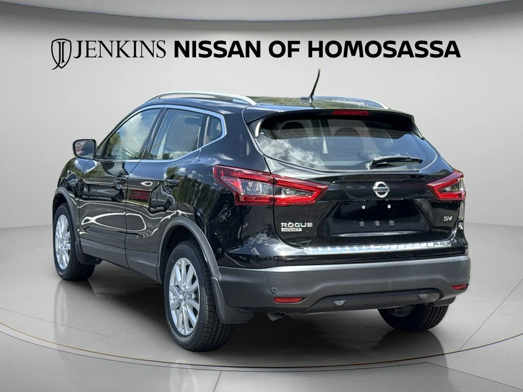 Used 2022 Black Nissan SV image 10