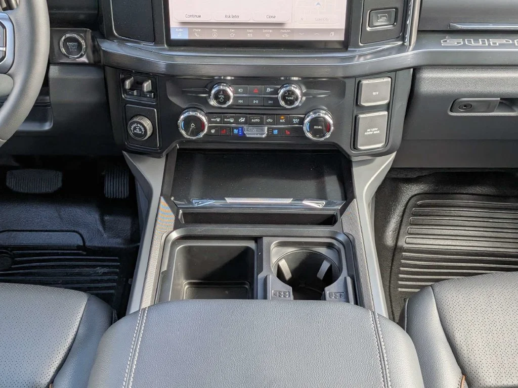 New 2026 Oxford White Ford F-250® Lariat® image 18