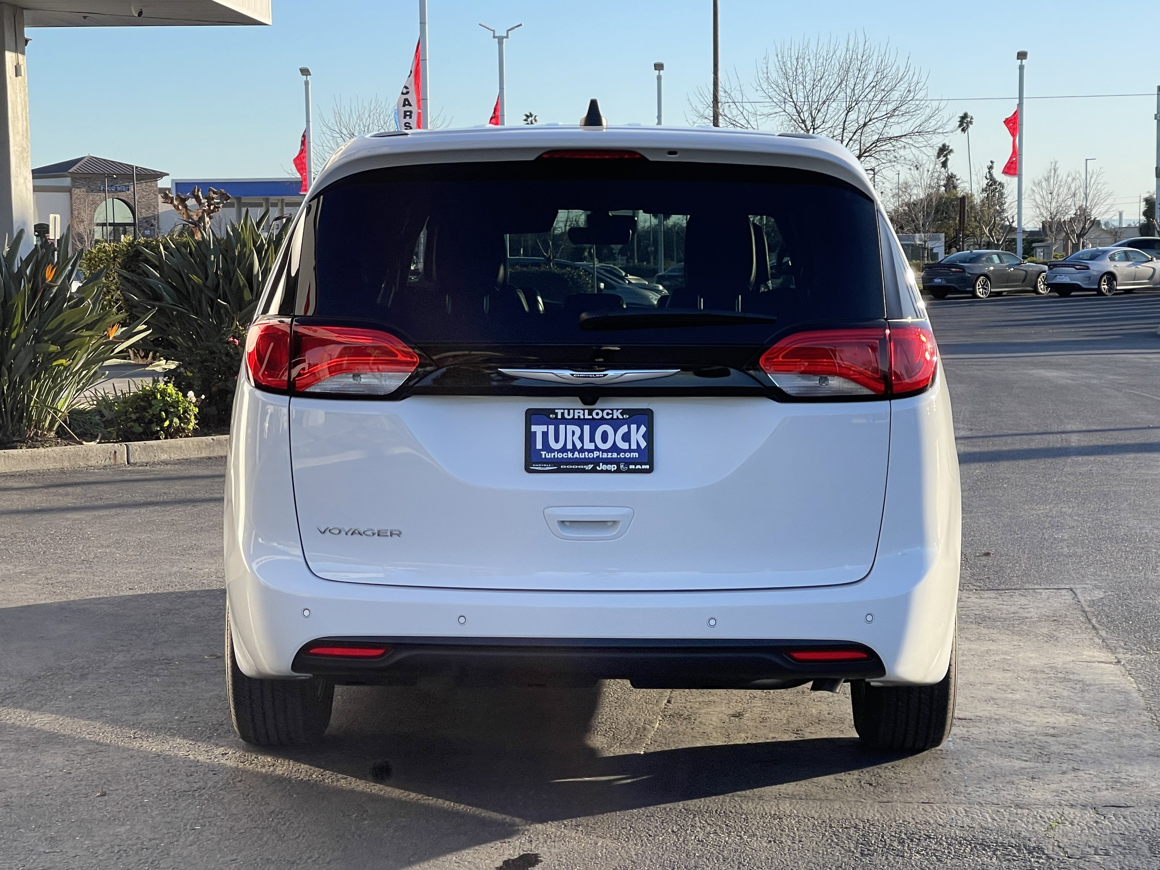 View vehicle photo 7