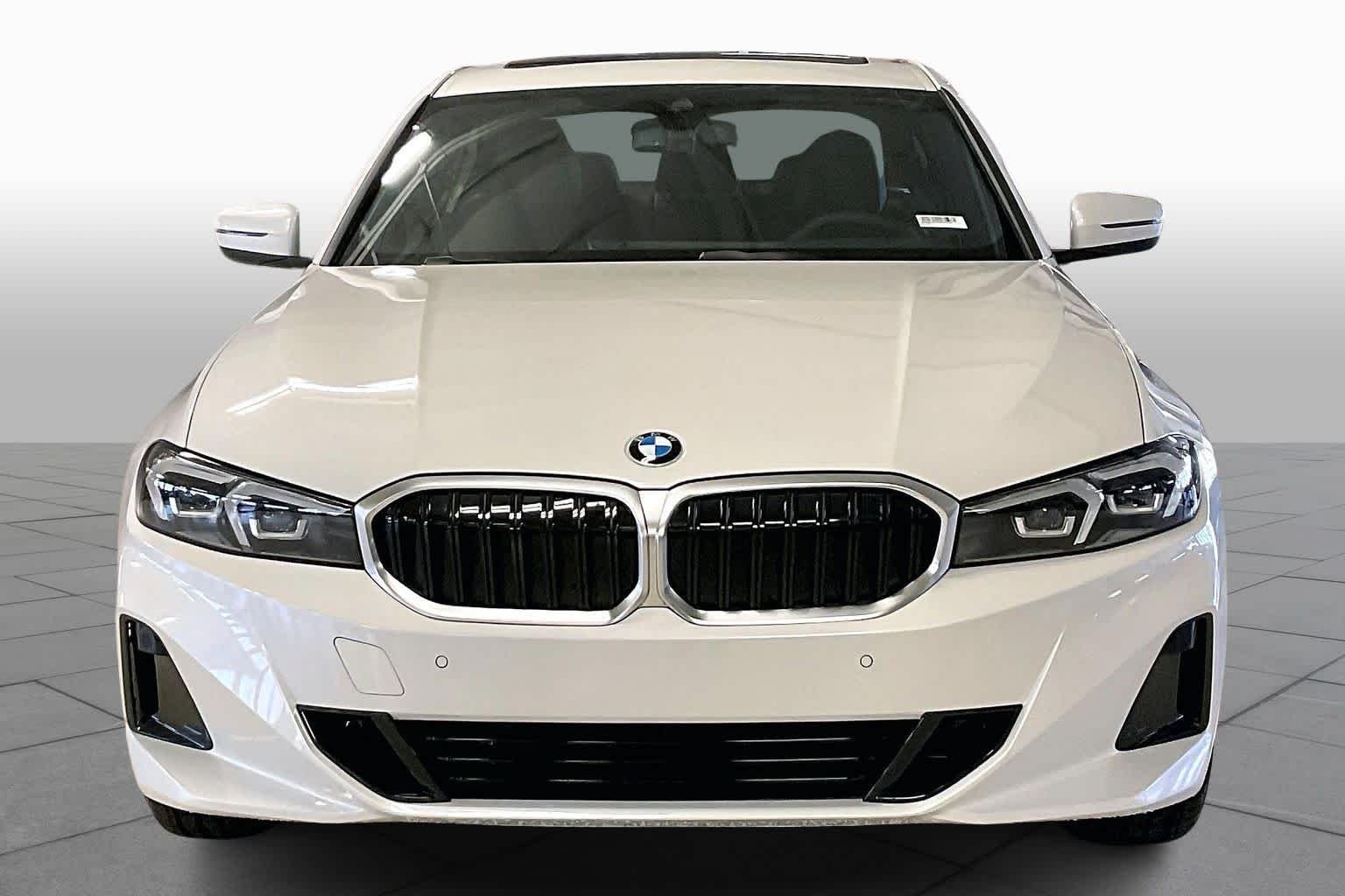 New 2026 Mineral White Metallic BMW 330i NA image 3