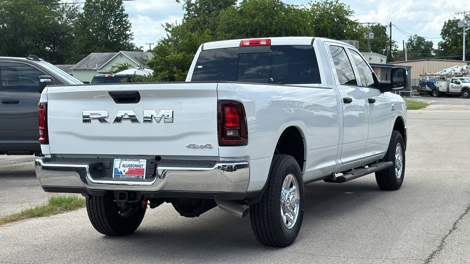 New 2026 Bright White Clear-Coat Exterior Paint RAM Tradesman image 5