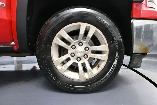 Used 2014 Red Chevrolet LT image 17