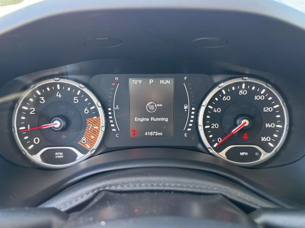 Used 2019 Blue Jeep Latitude image 24