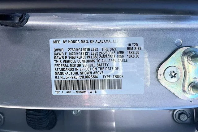 Used 2020 Lunar Silver Metallic Honda RTL image 16