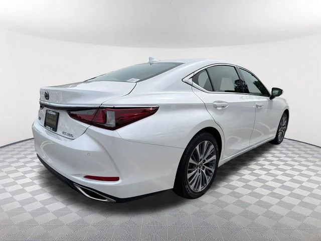 Used 2021 White Lexus ES 350 image 5