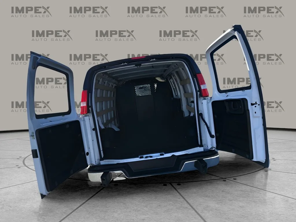 Used 2024 White Chevrolet Work Van image 23