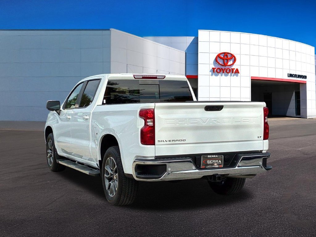 Used 2025 White Chevrolet LT image 12