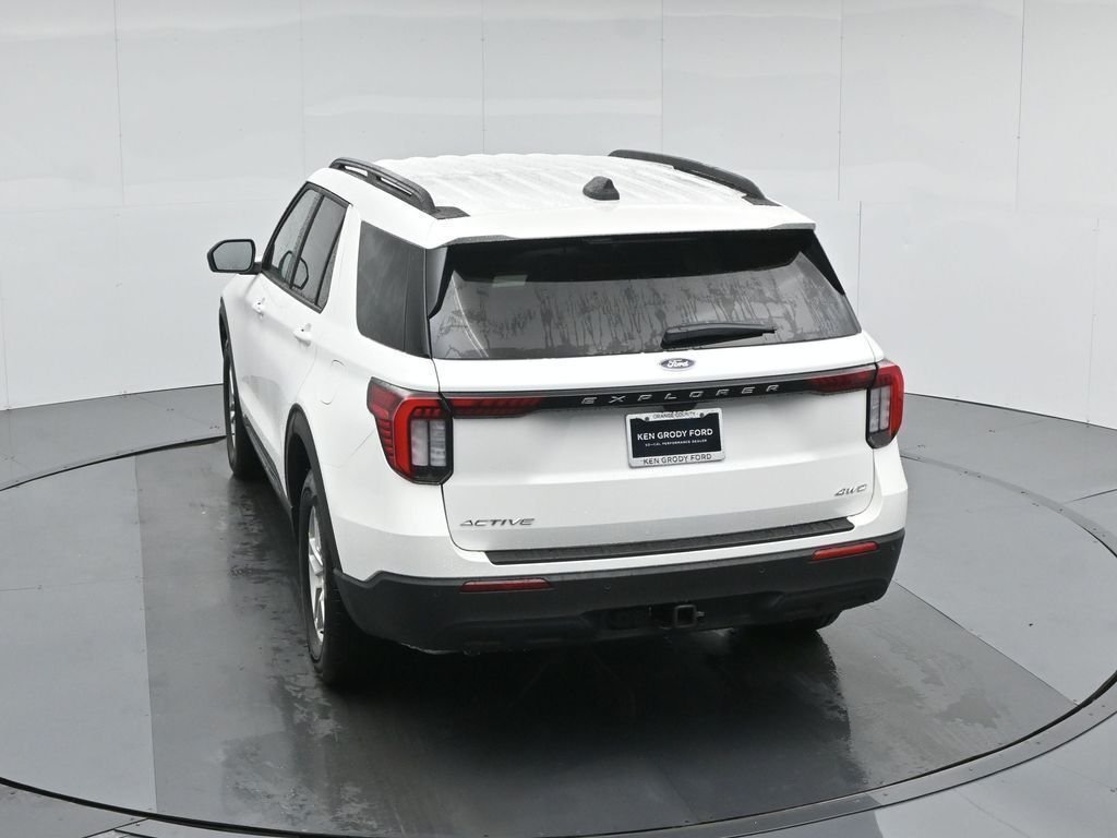 New 2026 Star White Metallic Tri-Coat Ford Active image 72