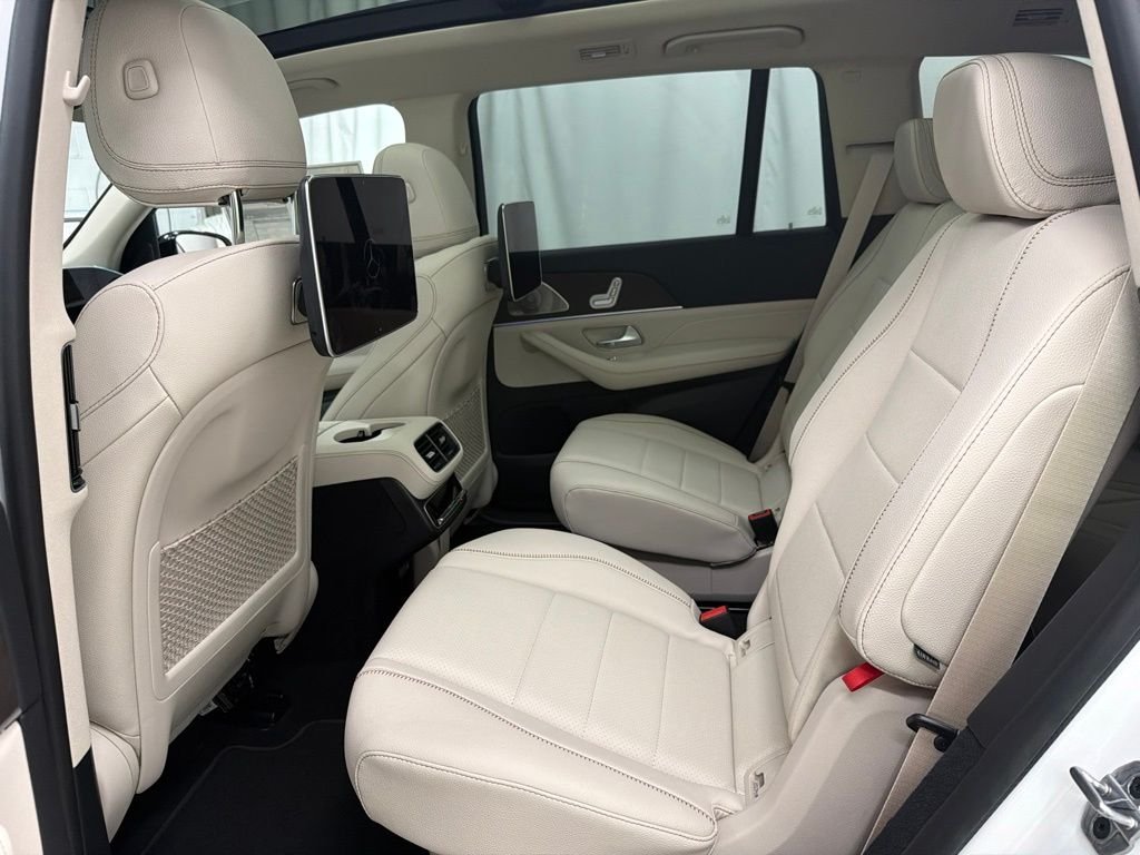 New 2027 Polar White Mercedes-Benz GLS 450 image 21