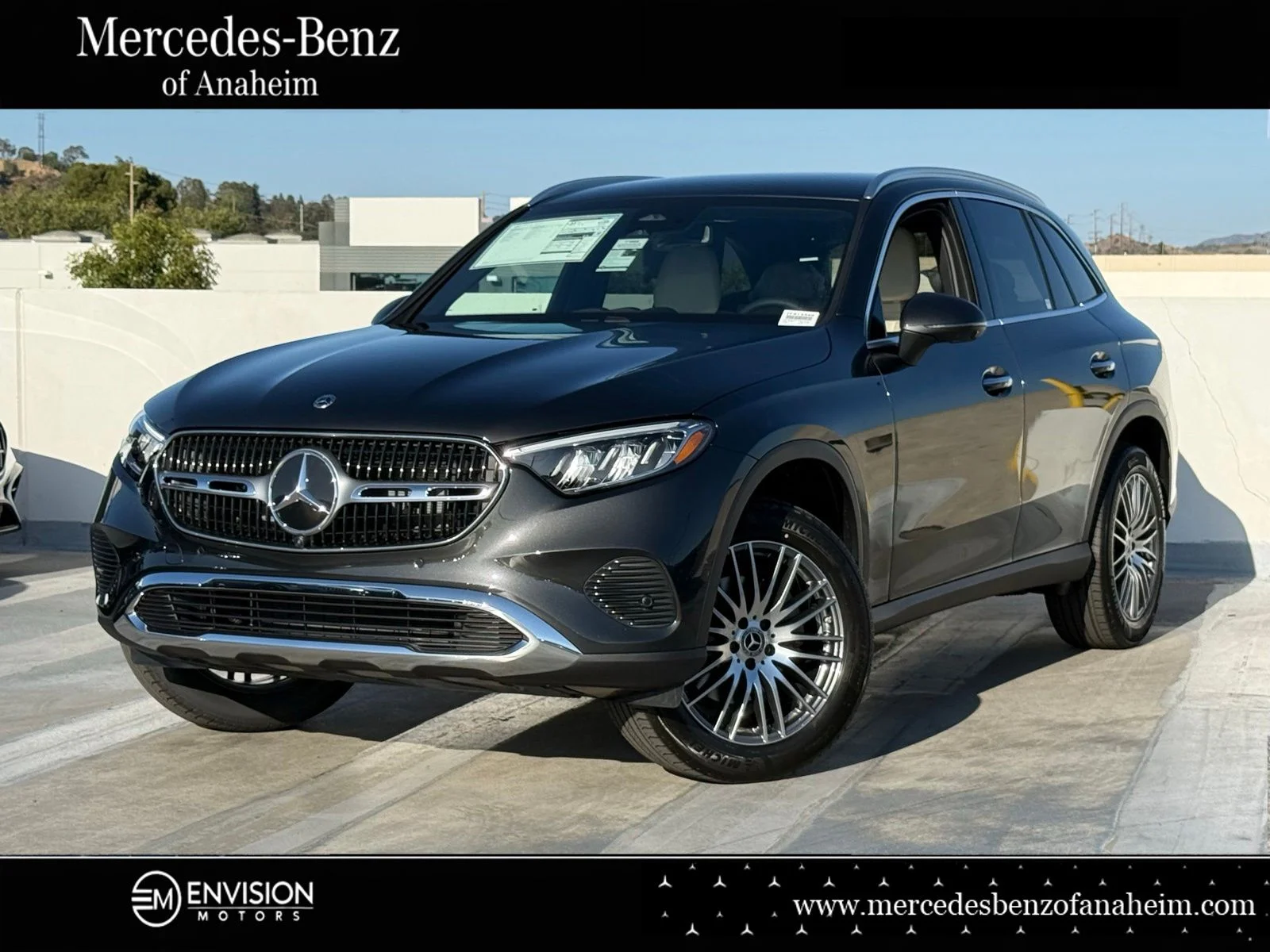 2026 Mercedes-Benz GLC GLC 300's photo