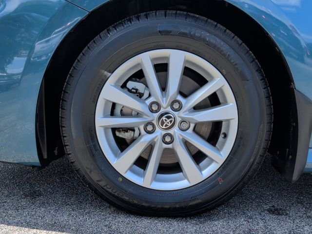 Certified Used 2025  Toyota LE image 10