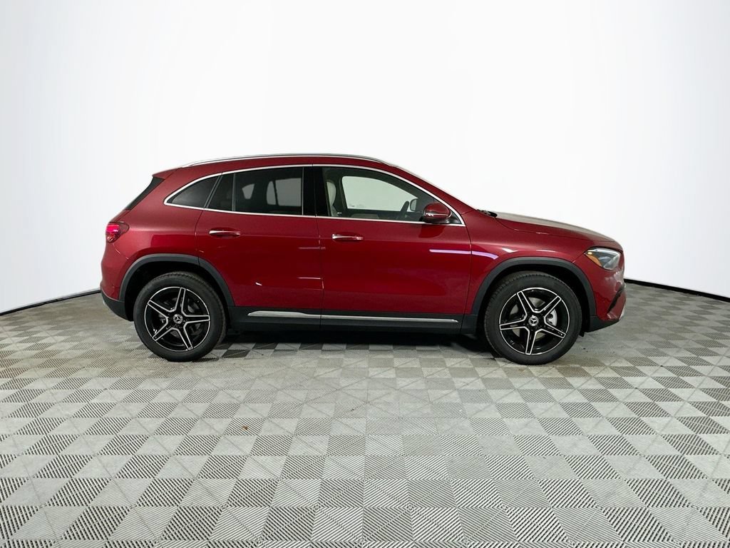 New 2026 MANUFAKTUR Patagonia Red Metallic Mercedes-Benz GLA 250 image 39