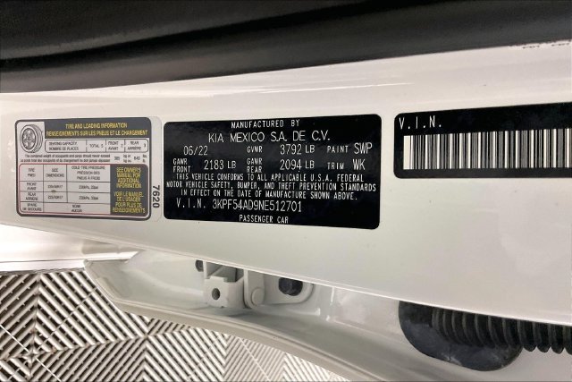 Used 2022 White Kia GT-Line image 17