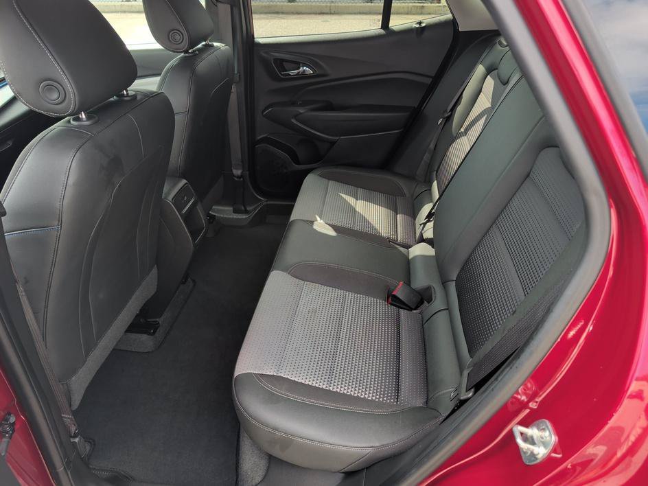 Used 2025 Crimson Metallic Chevrolet LT image 9