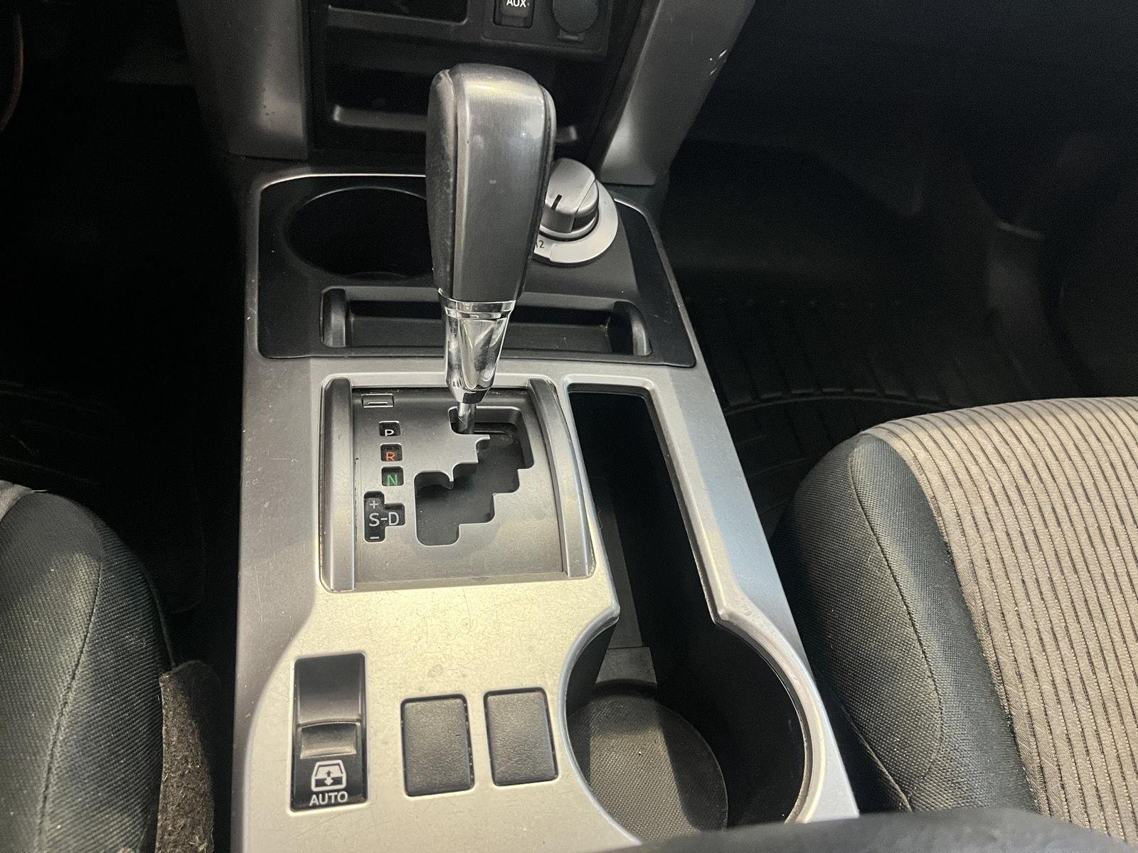 Used 2019 Super White Toyota SR5 image 43
