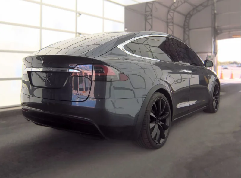 Used 2016 Gray Tesla P90D image 5