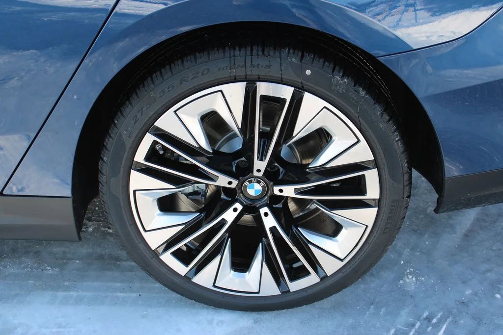2026 BMW 5 Series 530i - Photo 37