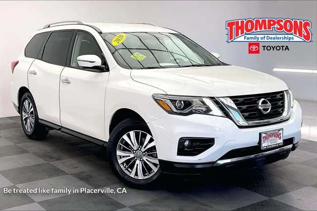 2020 Nissan Pathfinder SL