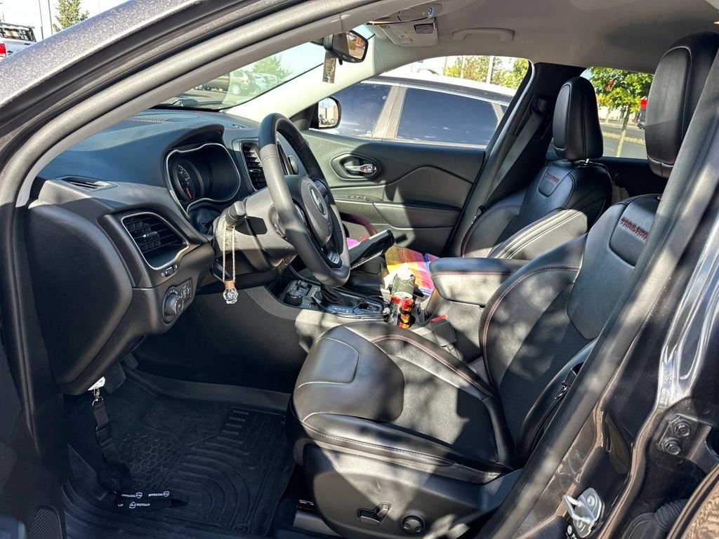 Used 2022 Gray Jeep Trailhawk image 11