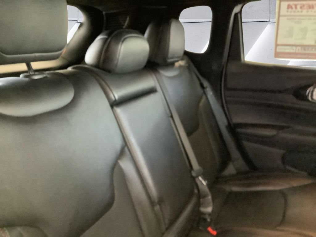Used 2025 White Jeep Trailhawk image 16