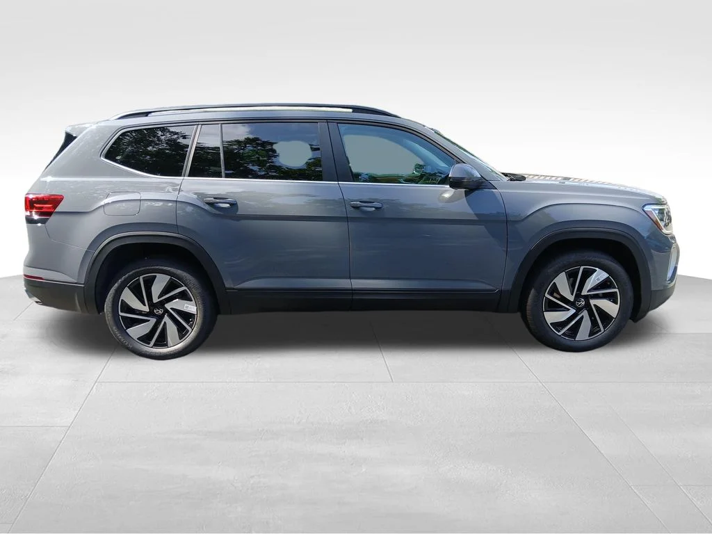 Used 2026 Gray Volkswagen SE w/Technology image 6