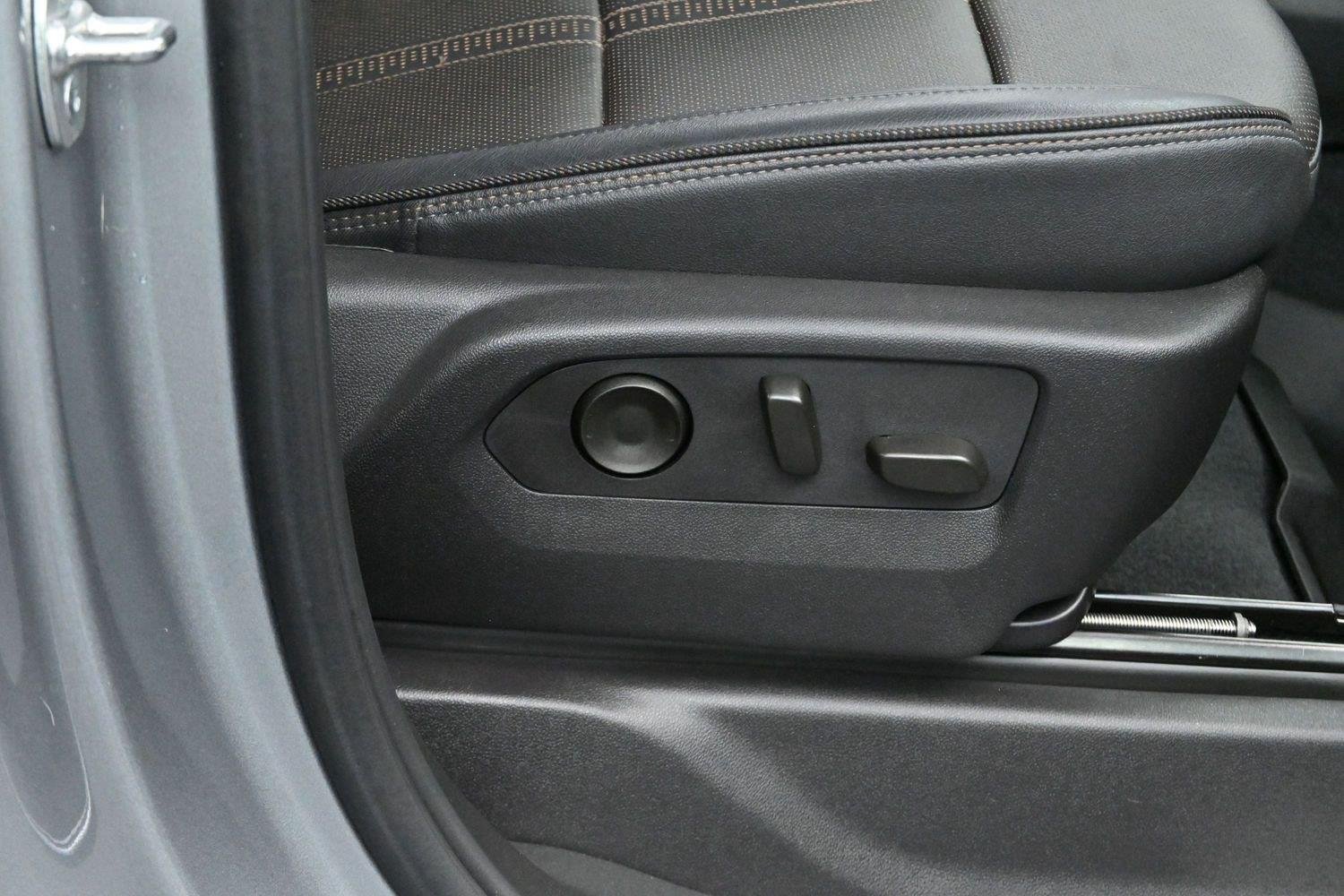 Used 2025 Sterling Gray Metallic Chevrolet High Country image 32