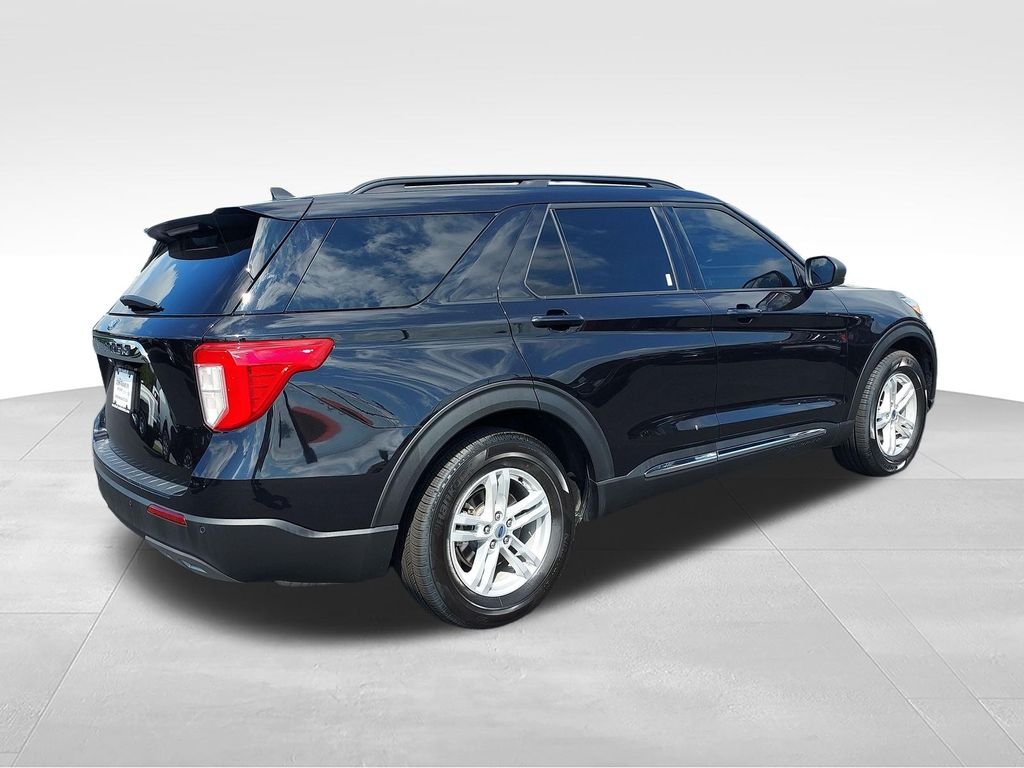 Used 2024 Black Ford XLT image 5
