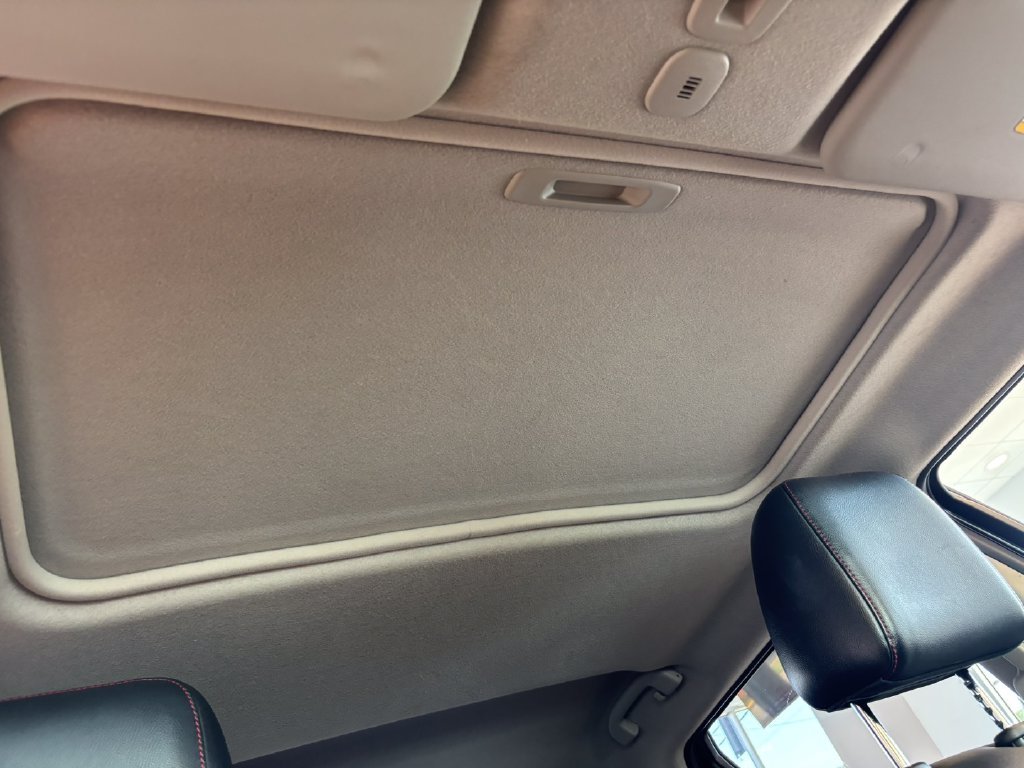 Used 2012 Black Nissan SL image 28