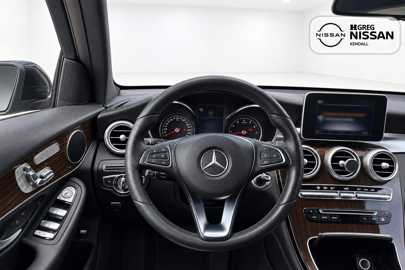 Used 2017 Black Mercedes-Benz GLC 300 image 8