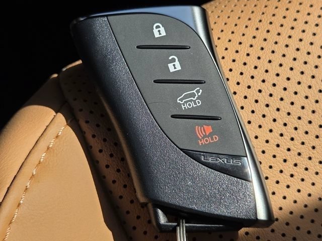 New 2026 Ultra White Lexus PREMIUM AWD image 36
