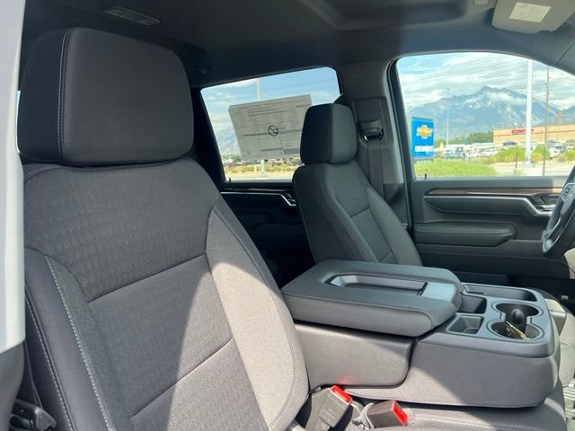 New 2026 Sterling Gray Metallic Chevrolet LT image 32
