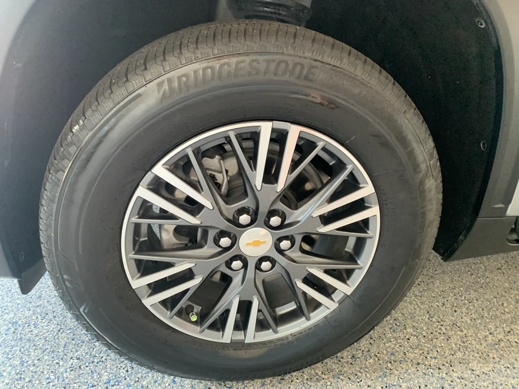 Used 2026 Sterling Gray Metallic Chevrolet LT image 33