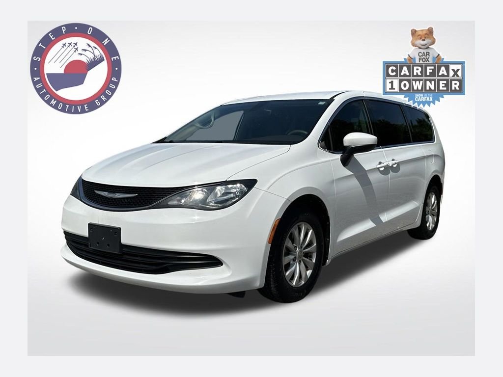 Used 2017 White Chrysler Touring image 1