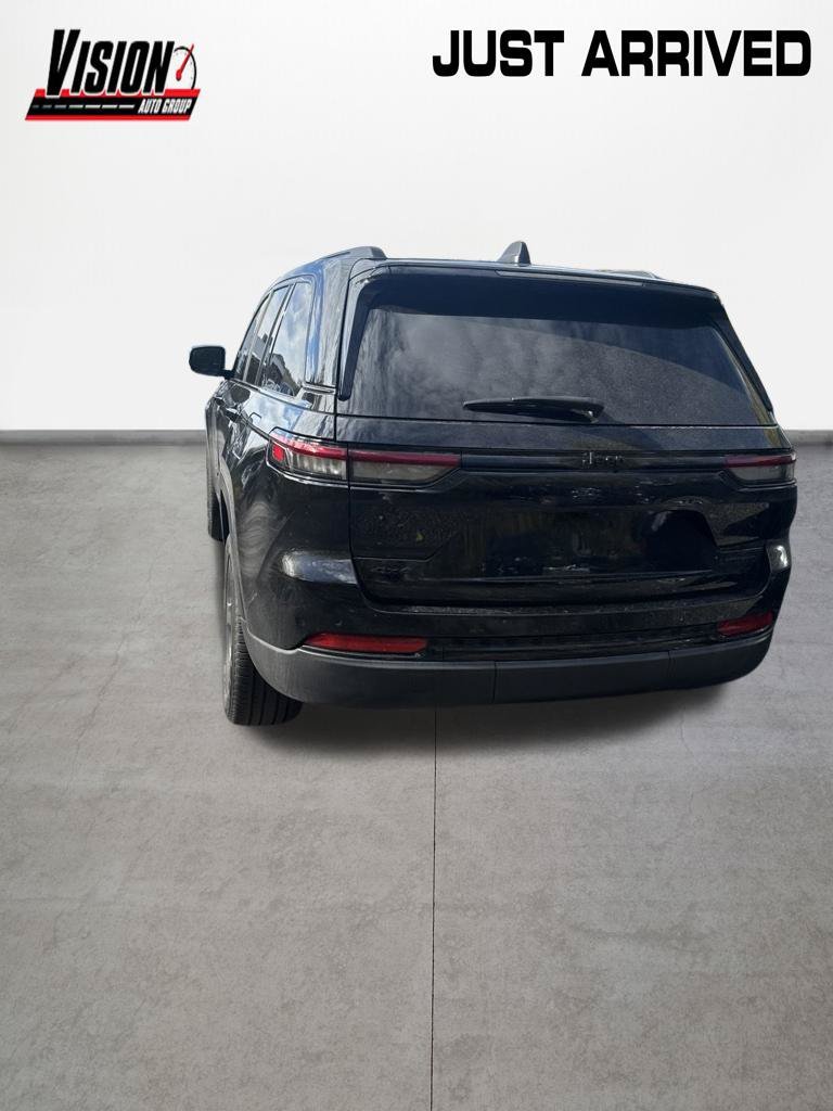 Used 2025 Black Jeep Limited image 10