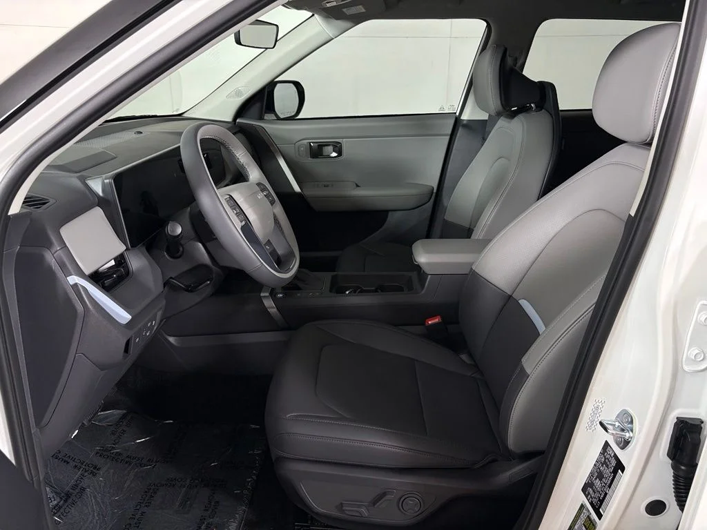 New 2027 Snow White Pearl Kia EX image 16