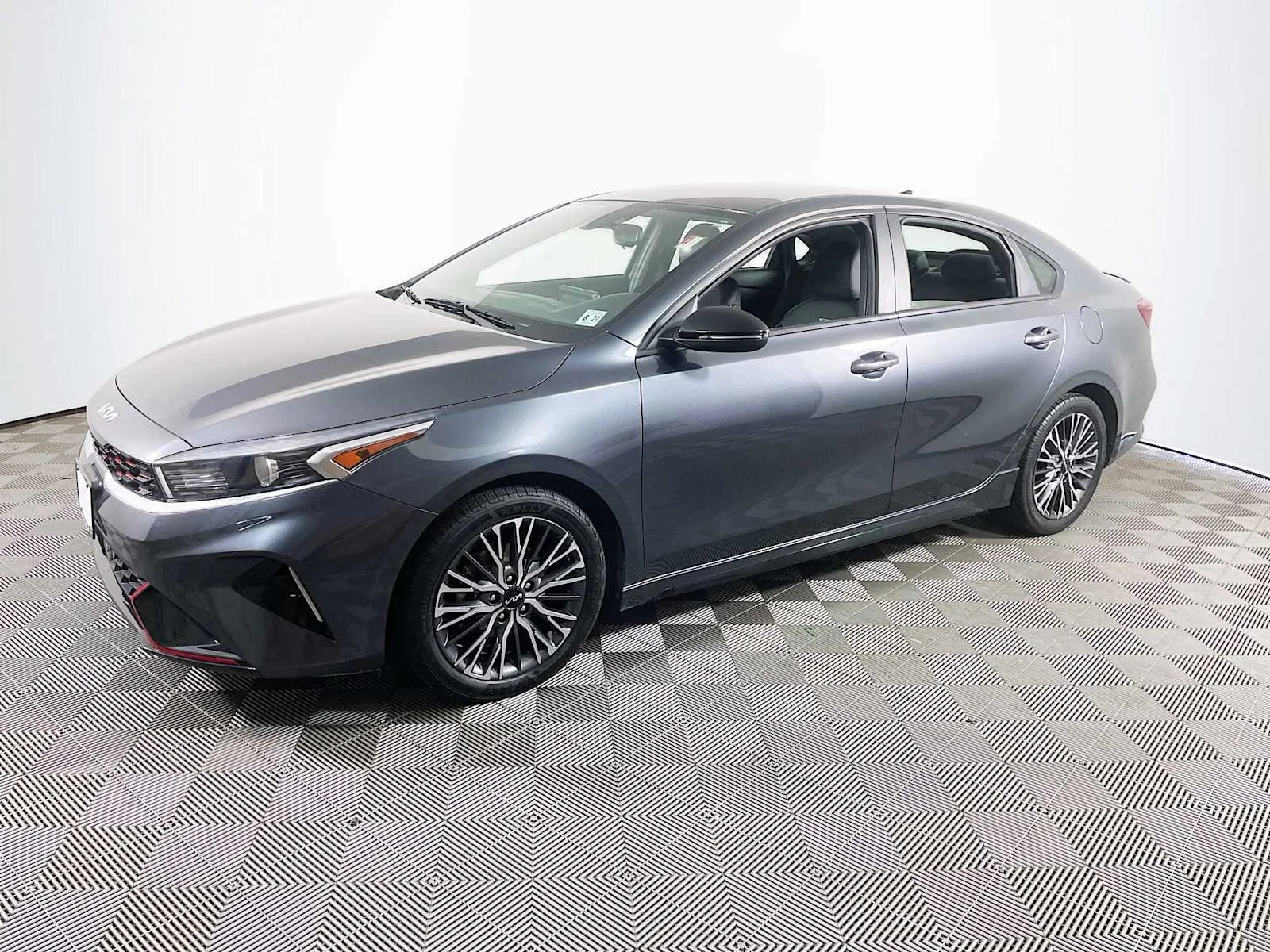 2022 Kia Forte GT-Line AT's photo
