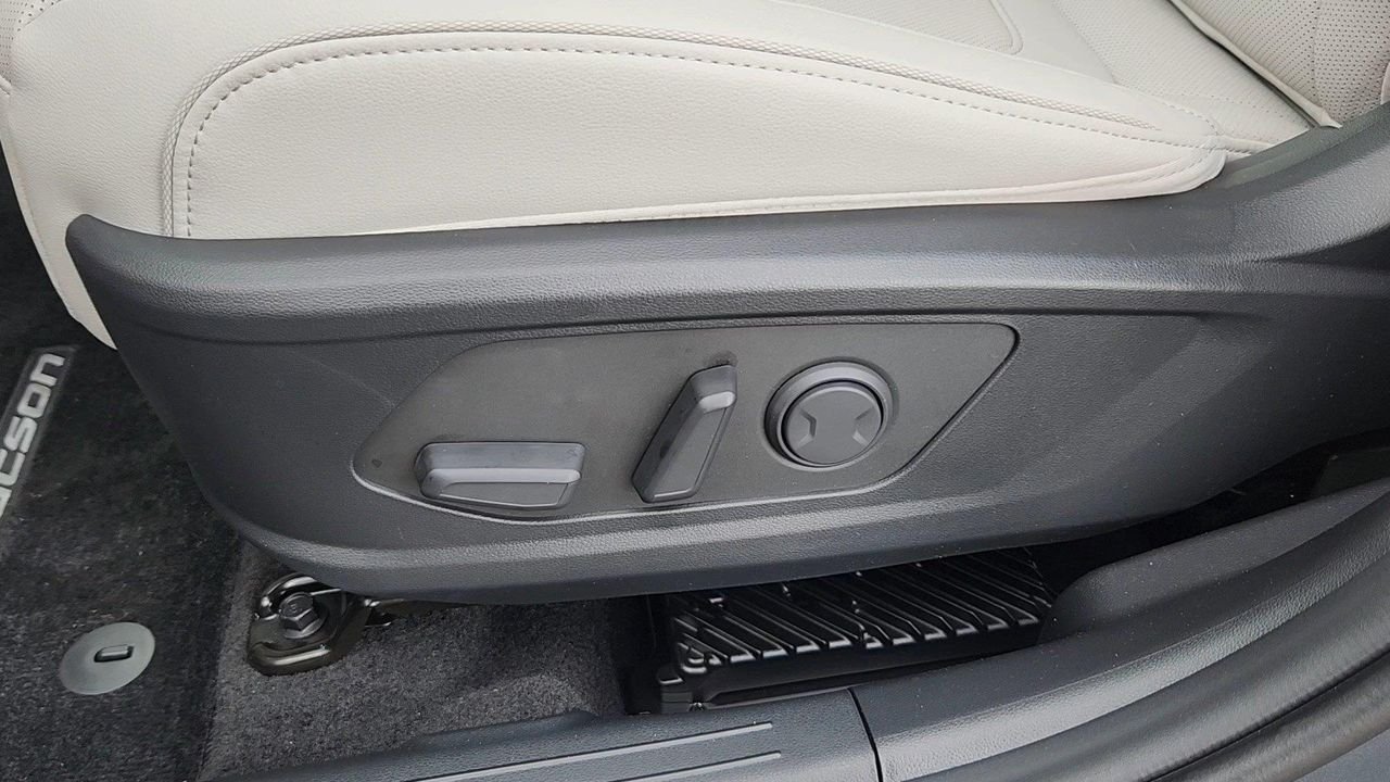 New 2026 Ecotronic Gray Hyundai Limited AWD image 8