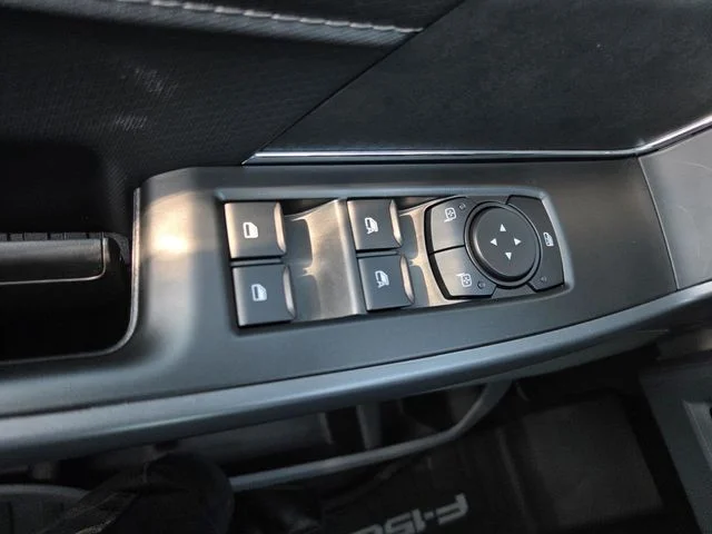 New 2026 Carbonized Gray Metallic Ford XLT image 21