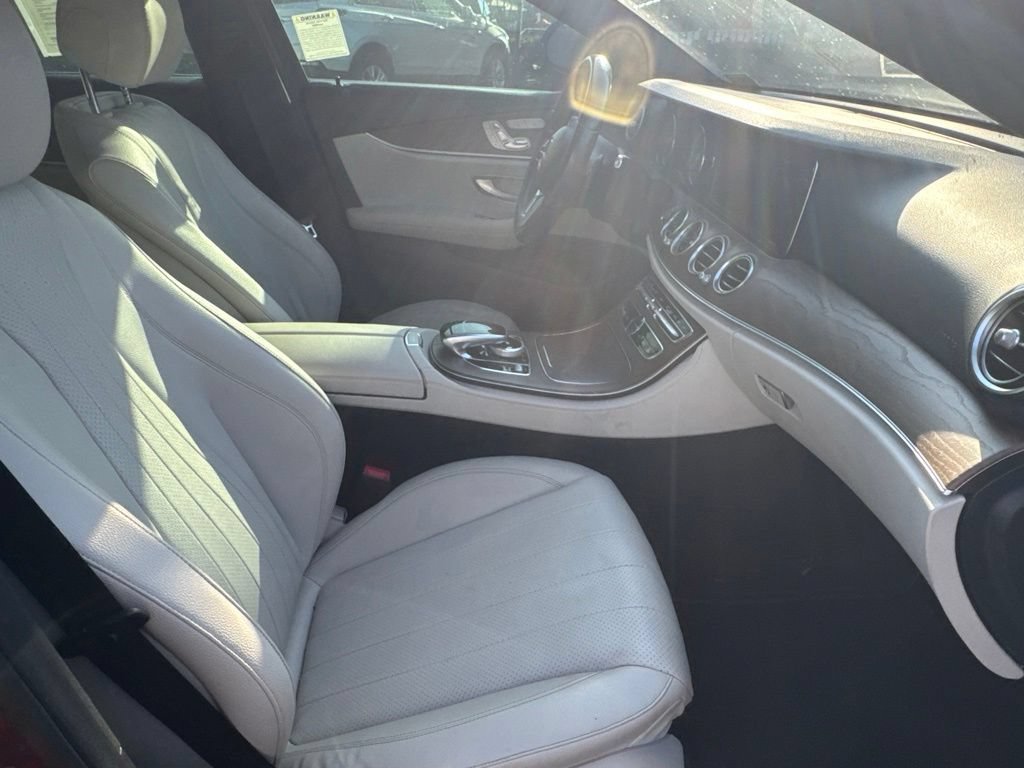 2019 Mercedes-Benz E-Class E300 - Photo 11