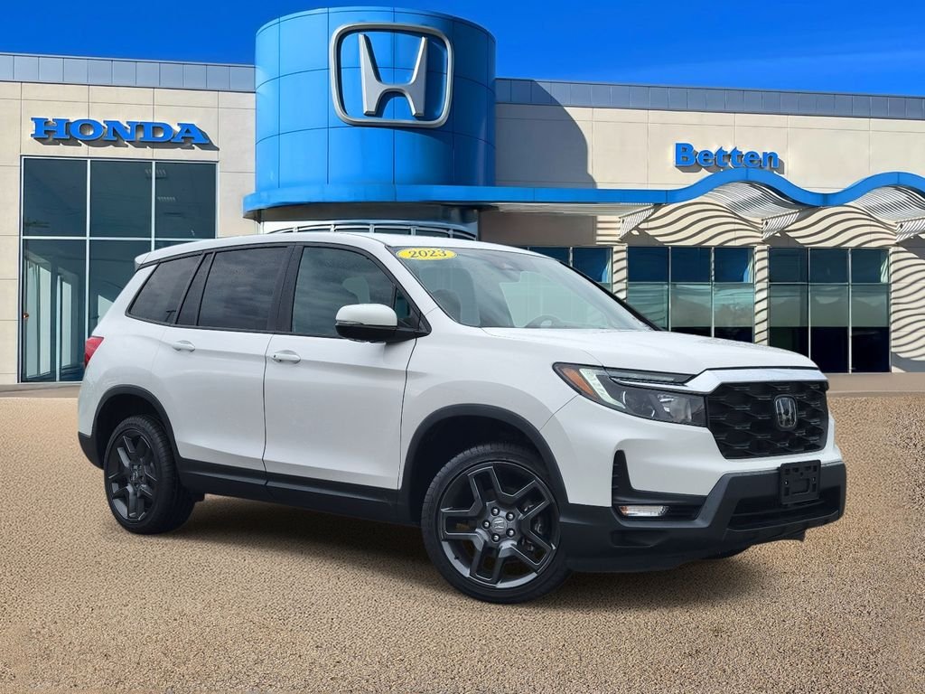 Used 2023  Honda EX-L image 1
