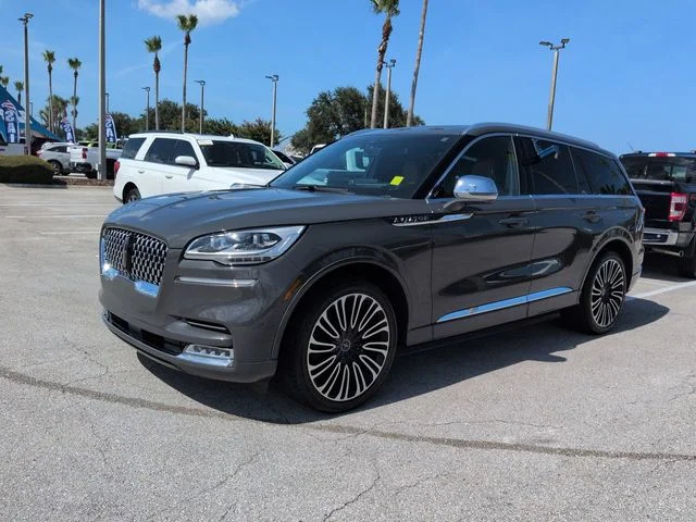 Used 2022 Dark Gray Metallic Lincoln Black Label image 8
