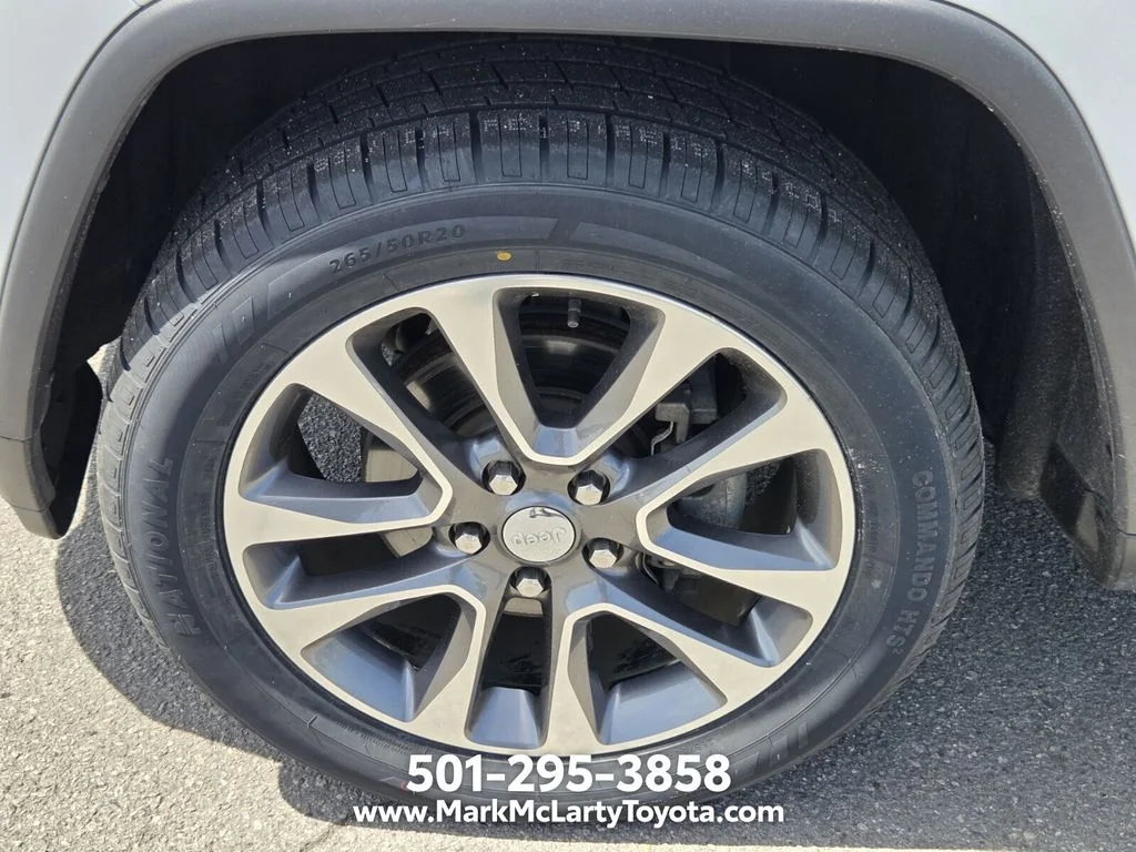 Used 2018 White Jeep Limited image 17