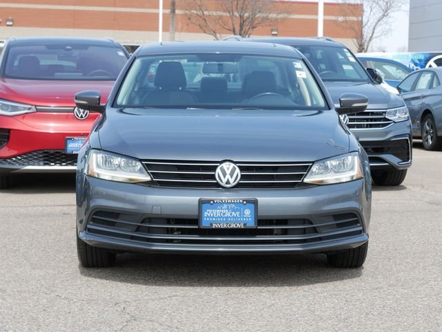Used 2017 Volkswagen Jetta SE with VIN 3VWDB7AJXHM305992 for sale in Inver Grove Heights, Minnesota