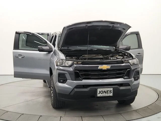 Used 2023 Gray Chevrolet LT image 10