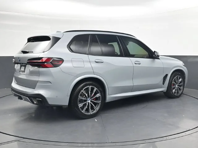 Used 2024 Gray BMW xDrive50e image 4