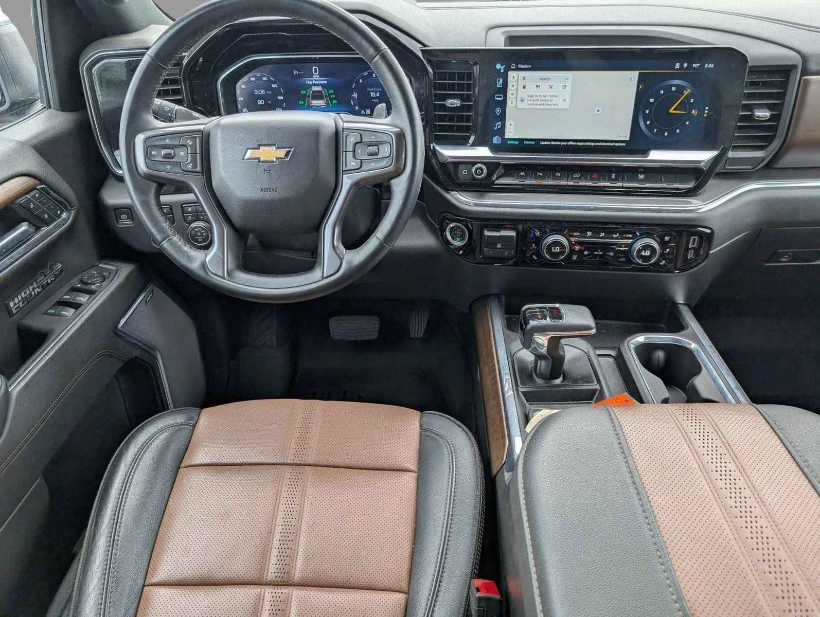Used 2024 Black Chevrolet High Country image 30