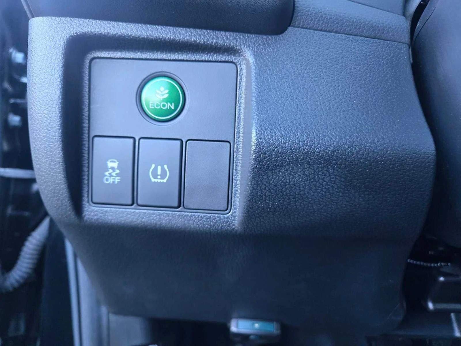 Used 2018  Honda EX image 18
