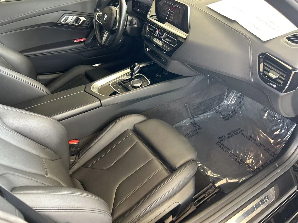 2025 BMW Z4 30i - Photo 28