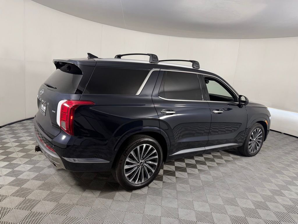 Used 2025 White Hyundai Calligraphy image 7