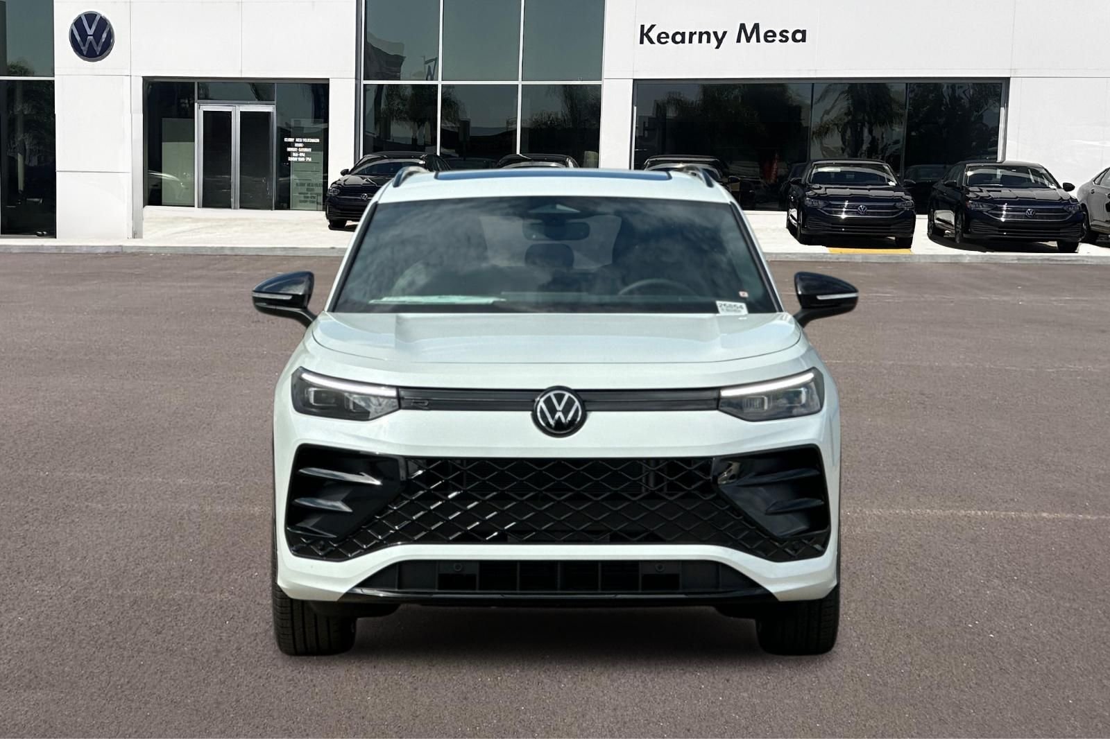 New 2026  Volkswagen 2.0T SE R-Line Black image 9